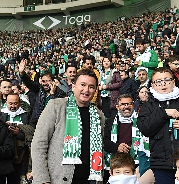baskan-aydin-osmangazili-cocuklara-bursaspor-sevgisi-asiliyor-NJ2Rwkvx.jpg