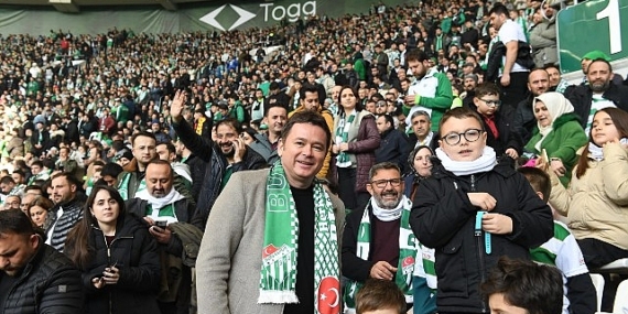 Başkan Aydın Osmangazili çocuklara Bursaspor sevgisi aşılıyor