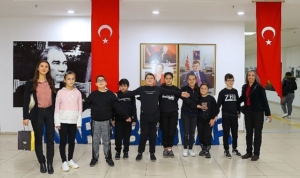 baskan-kinay-ozel-gereksinimli-cocuklarla-anlamli-gunde-bulustu-YVIjp4Tw.jpg