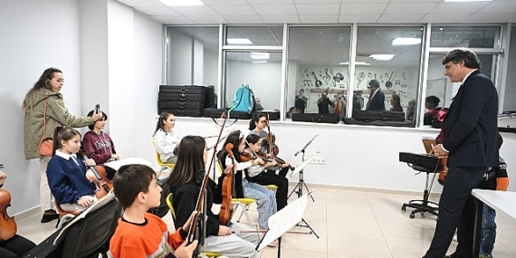 Başkan Kocaman İle Gençlerin Kahve Sohbeti