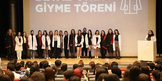 BİLGİ Sağlık öğrencileri beyaz önlüklerini giyerek mesleğe ilk adımlarını attı