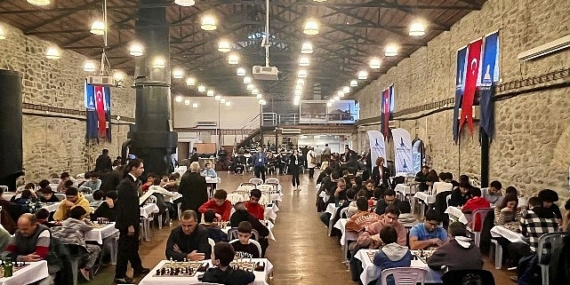 Büyükşehir’in geleneksel satranç turnuvası tamamlandı