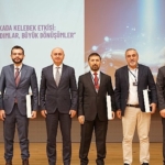 dijital-donusum-yesil-yapay-zekayi-ortaya-cikardi-G8mHxpwa.jpg