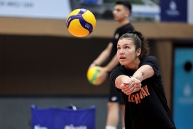 eczacibasi-dynavit-galatasaray-daikin-ile-karsi-karsiya-KrF9q9WL.jpg