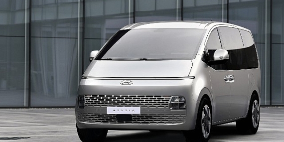 Hyundai’den Yeni Bir MPV Hamlesi: 225 Beygirlik STARIA Hibrit.