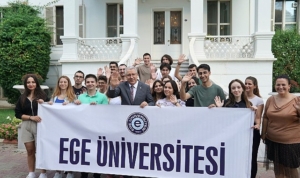 izmir-buyuksehir-belediyesi-kent-belleginde-onemli-yeri-olan-kulturparktaki-gol-ve-ada-gazinolarini-aslina-k9JsJfu4.jpg