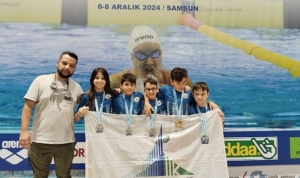 kartepe-belediyespor-yuzme-takimindan-tarihi-zafer-QdBpPyKf.jpg