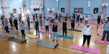 menemenli-kadinlar-ucretsiz-pilates-kursunda-bulustu-BCVg1FU9.jpg
