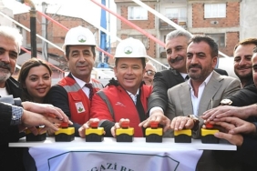 osmangazi-belediyesi-ilceyi-kreslerle-donatiyor-JaaEbrNw.jpg