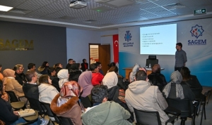 selcuklu-aile-gelisim-merkezi-sagem-tarafindan-ailelere-yonelik-olarak-cocukla-iletisim-ve-ciftler-arasinda-mnOPq9Xh.jpg