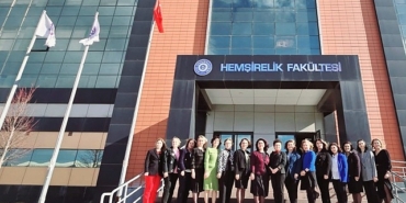 turkiyedeki-hemsirelik-fakultelerinin-dekanlari-ege-universitesinde-bir-araya-geldi-jmeGZKTO.jpg