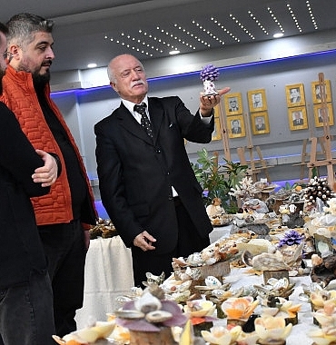 yagli-boya-ve-el-sanatlari-sergisi-kapilarini-acti-vyRrp8LQ.jpg