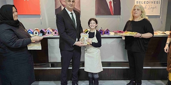 Gölcüklü Öğrenciler Karne Tatilini Sanatla Doldurdu