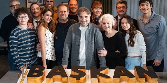 Oktay Kaynarca’ya sette doğum günü sürprizi