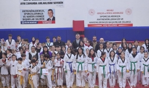 270-golcuk-belediyespor-taekwondo-sporcusu-kusak-atladi-8GPv9Htc.jpg