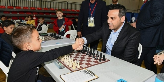 384 Sporcunun Katılımıyla: Çiğli Belediyesi İsmail Hakkı Tonguç Satranç Turnuvası