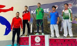 aliagali-karateciler-basarilarina-yenisini-ekledi-chbjgdW8.jpg