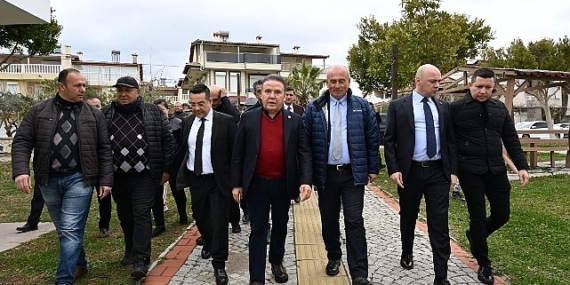 Başkan Böcek kurutma ve paketleme tesisini gezdi