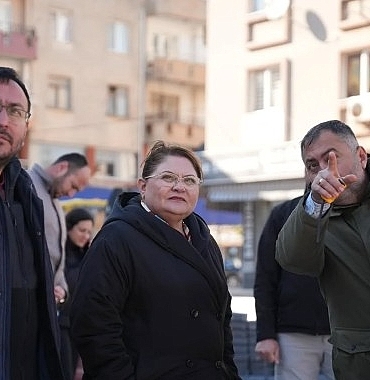 baskan-gencay-kent-lokantasindaki-calismalari-inceledi-TO34fsqI.jpg