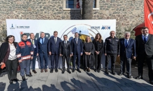 baskan-tugay-afet-koordinasyon-calistayinin-acilisini-yapti-afete-hazir-olmamiz-gerekiyor-cHrsqynA.jpg