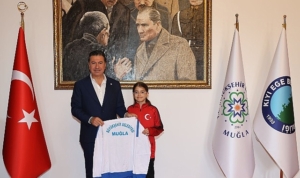 buyuksehir-sporcusu-masa-tenisinde-dunya-dordunculugune-yukseldi-a9UIaxV4.jpg