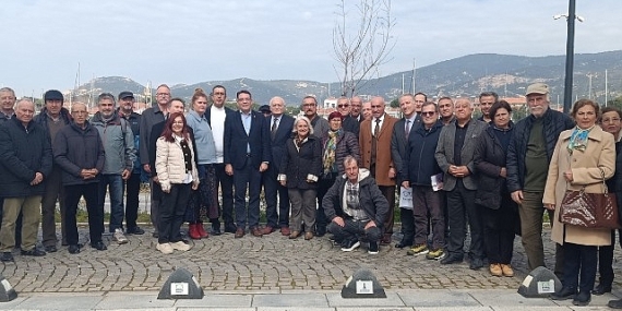CHP’li Yankı Bağcıoğlu Foça’da Emekli Askerlerle Buluştu