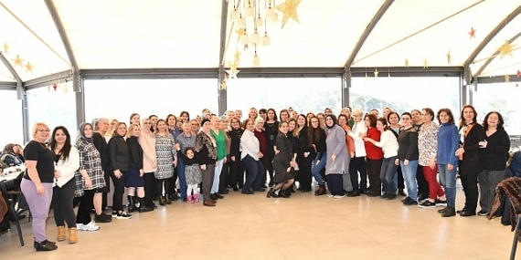 Çiğli Belediyesi’nden Kadın Kursiyerlere Anlamlı Buluşma