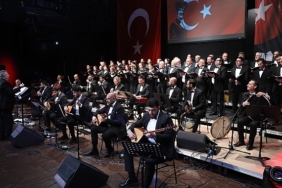 ege-turkuleri-konseri-ile-muzik-ziyafeti-vduL8rG5.jpg