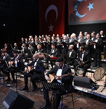 ege-turkuleri-konseri-ile-muzik-ziyafeti-vduL8rG5.jpg