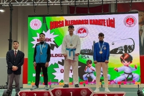 geyveli-karatecilerden-bir-sampiyonluk-bir-ikincilik-tHa3mUuG.jpg