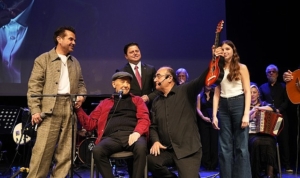 ilhan-sesenin-55-sanat-yili-kadikoyde-kutlandi-YGgbhWq1.jpg