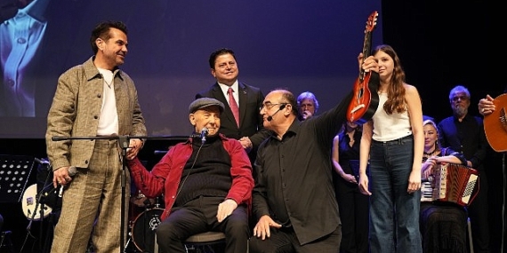 İlhan Şeşen’in 55. Sanat Yılı Kadıköy’de Kutlandı