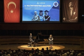 izmirde-60-yas-ve-uzerindekiler-universiteli-oluyor-3KzRKGft.jpg