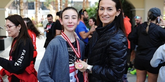 Karşıyaka’da yürekleri ısıtan koşu!