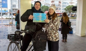 karsiyakalilar-ise-bisikletle-gidiyor-VOT5XqSp.jpg