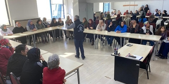 KOMEK kursiyerlerine afet bilinci eğitimi