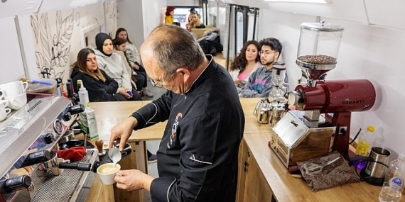 Konak’ta mobil barista eğitimleri başladı