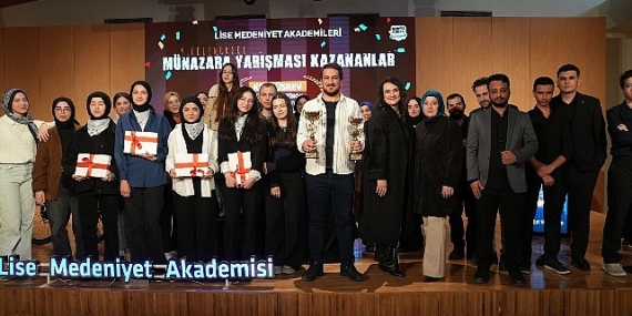 Konya Büyükşehir Eğitim Birimleriyle Genç Zihinleri Bir Araya Getiriyor