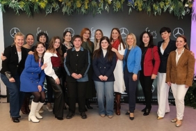 mercedes-benz-shes-mentoring-programi-gelecegin-kadin-liderlerini-destekliyor-wQTAxhd5.jpg