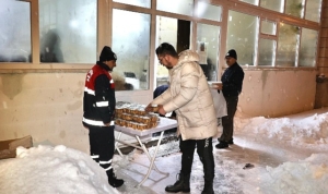 nevsehirli-vatandaslara-kandil-simidi-ikram-edildi-JynITAHl.jpg