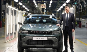 oyak-renault-8-milyonuncu-arac-uretimini-kutladi-gFANAHIY.jpg