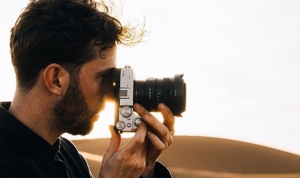 sony-genis-diyafram-acikligina-sahip-etkileyici-prime-lensi-ultra-genis-fe-16mm-f18-gyi-U4VlSf6D.jpg