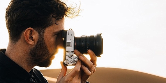 Sony Geniş Diyafram Açıklığına Sahip Etkileyici Prime Lensi Ultra Geniş FE 16mm F1.8 G’yi Piyasaya Sürüyor