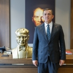 yenisehir-belediyesi-fransada-calinan-ataturk-bustunun-yerine-yenisini-gonderdi-OHPTcmvy.jpg
