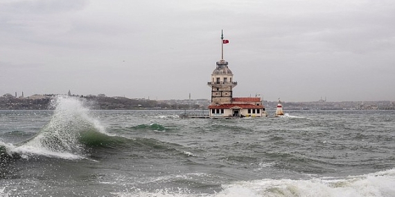 AKOM’dan İstanbul İçin Fırtına Uyarısı
