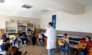 baskan-cercioglundan-gelecegin-sanatcilarina-tam-destek-ISB6XhfQ.jpg