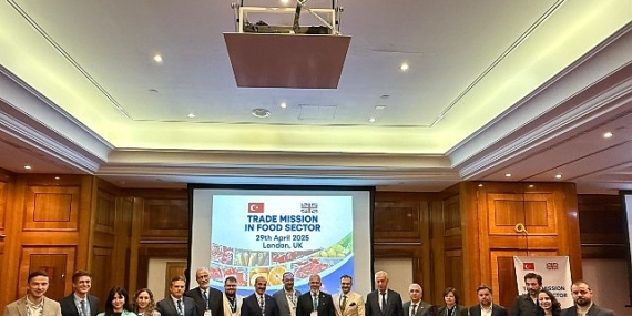 İngilizlerin sofralarını Türk lezzetleriyle donatmaya gittiler