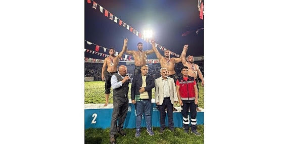 Kemer Belediye güreşçisi üçüncü oldu