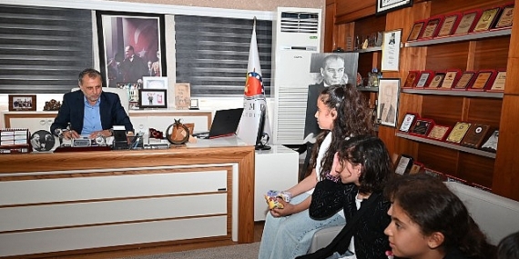 Öğrencilerden, Başkan Topaloğlu ve Başkan Vekili Bilici’ye ziyaret