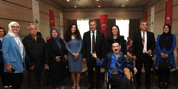 Okuma aşkı engel tanımadı